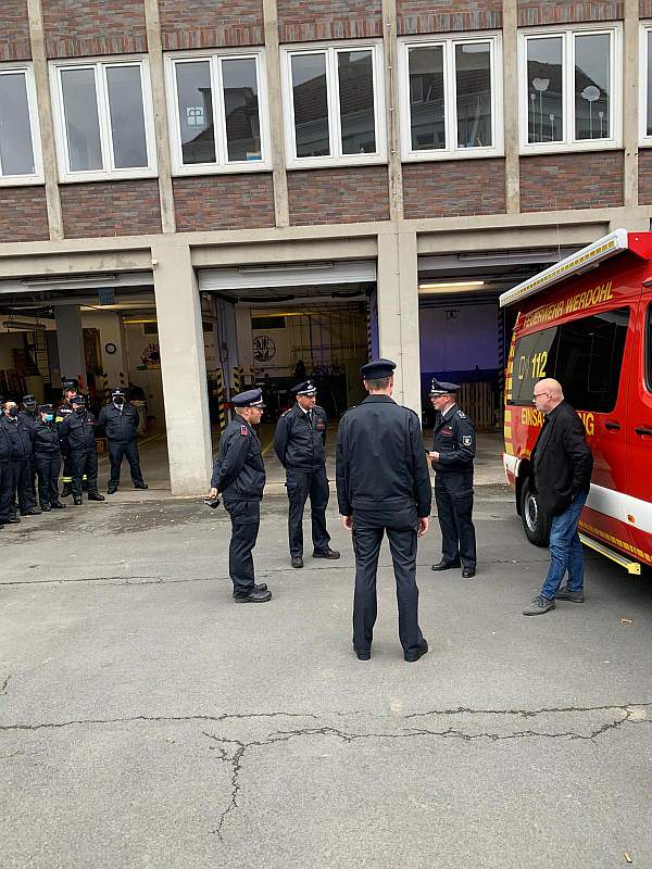 Übergabe neuer Einsatzleitwagen