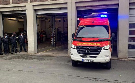 Übergabe neuer Einsatzleitwagen