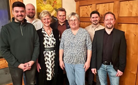 Vorstandswahlen der UWG MK. Der neu Vorstand steht unter Leitung von Klaus-Dieter Frick, 1. Vorsitzender der WBG.